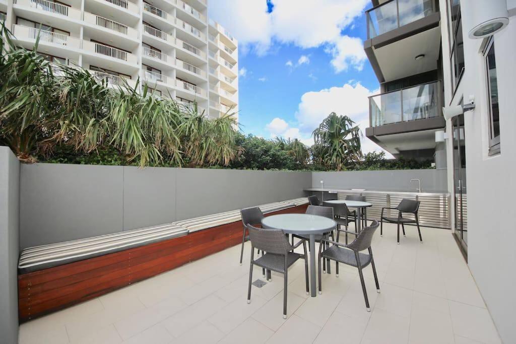 Broadbeach Apartment Level 10 With Beach Views Gold Coast Buitenkant foto