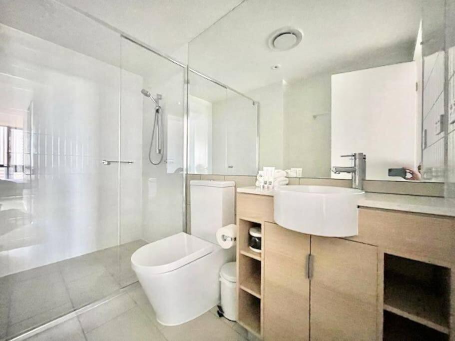 Broadbeach Apartment Level 10 With Beach Views Gold Coast Buitenkant foto