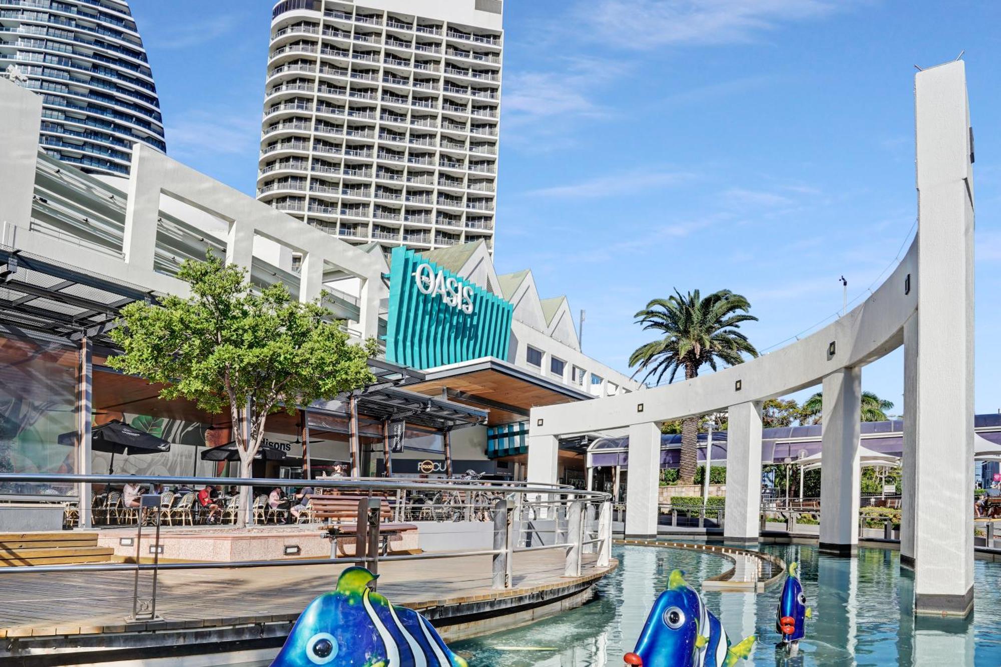 Broadbeach Apartment Level 10 With Beach Views Gold Coast Buitenkant foto