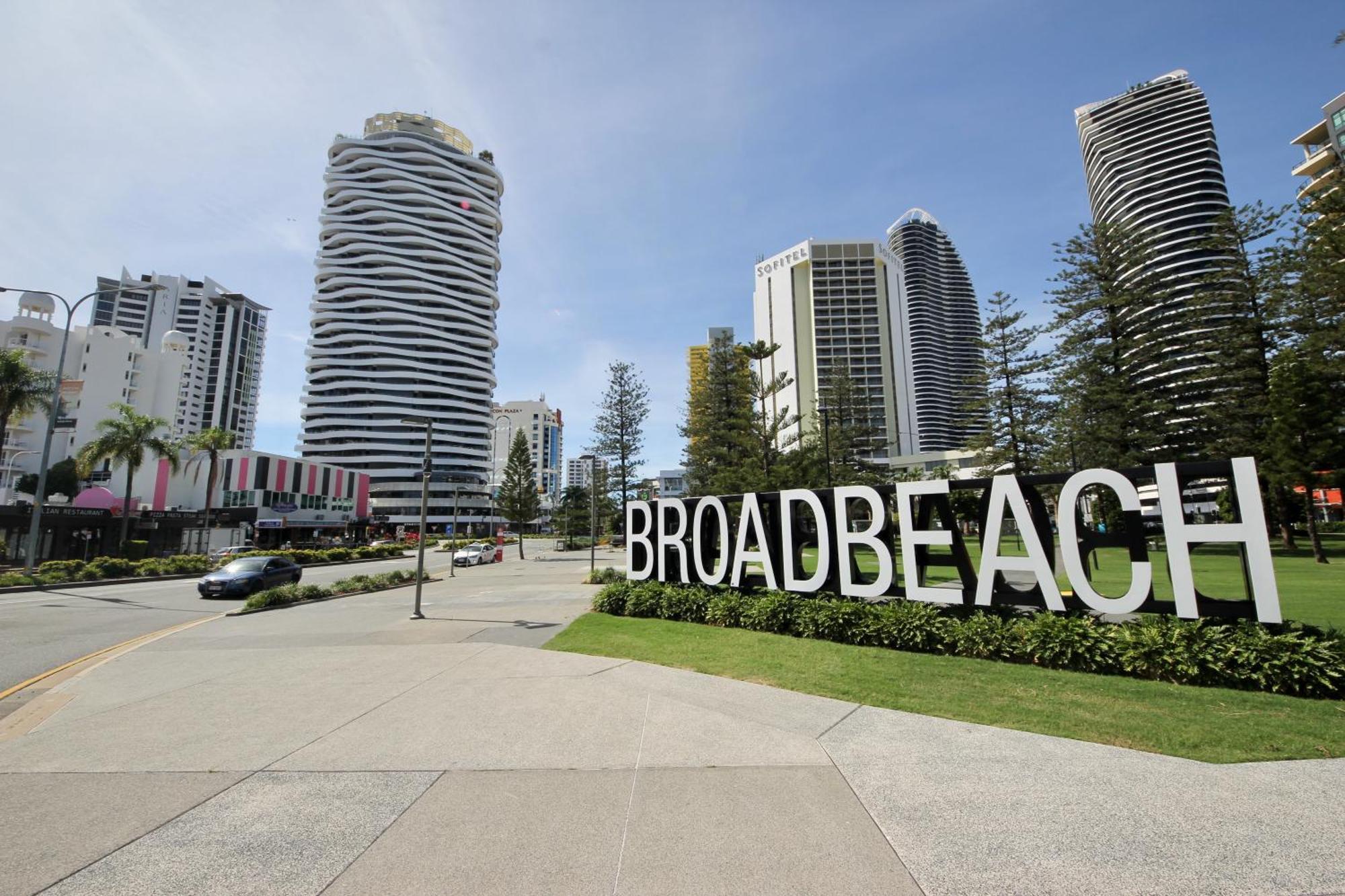 Broadbeach Apartment Level 10 With Beach Views Gold Coast Buitenkant foto
